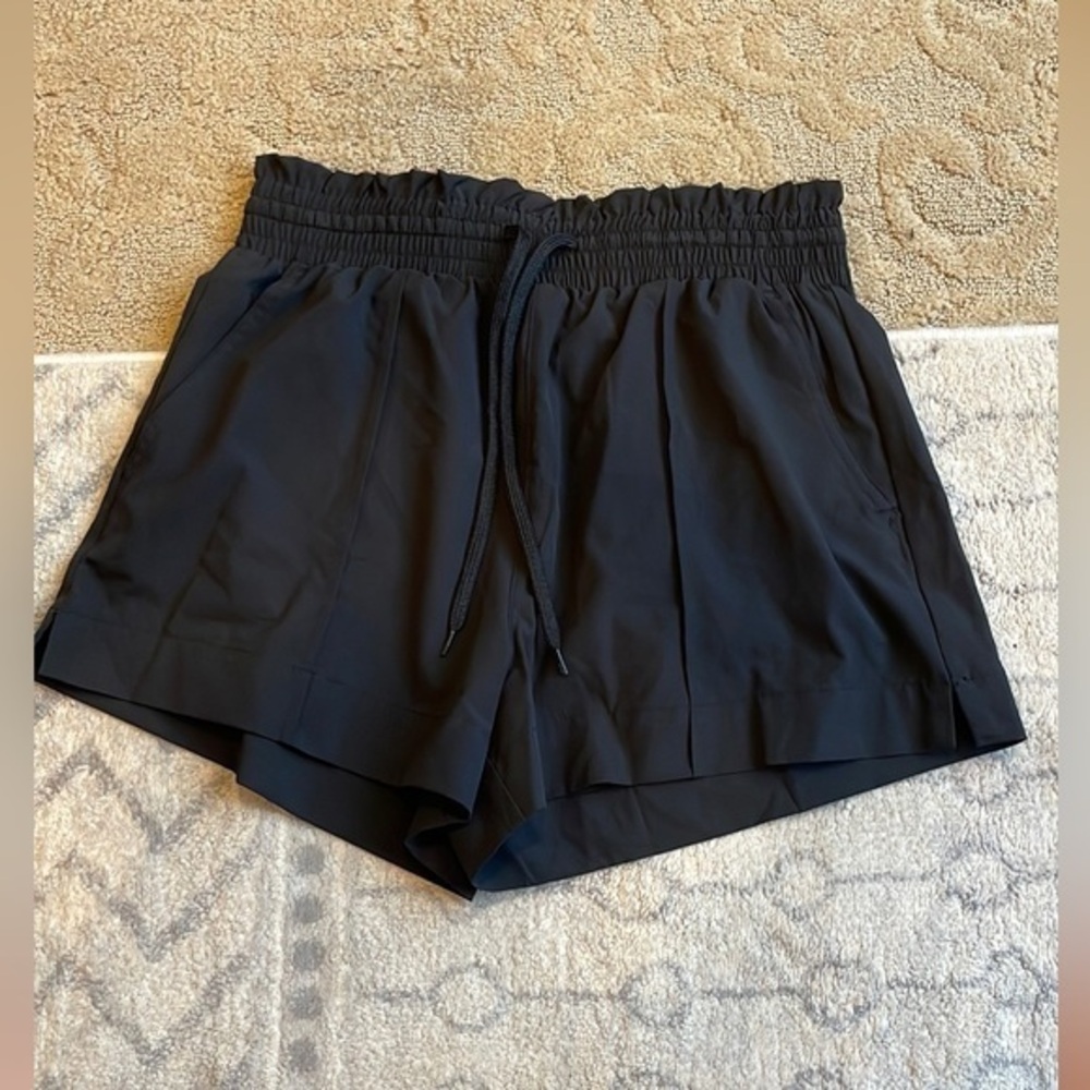 No Boundaries Black Paper sack shorts. Size Large (11-13)NWOT